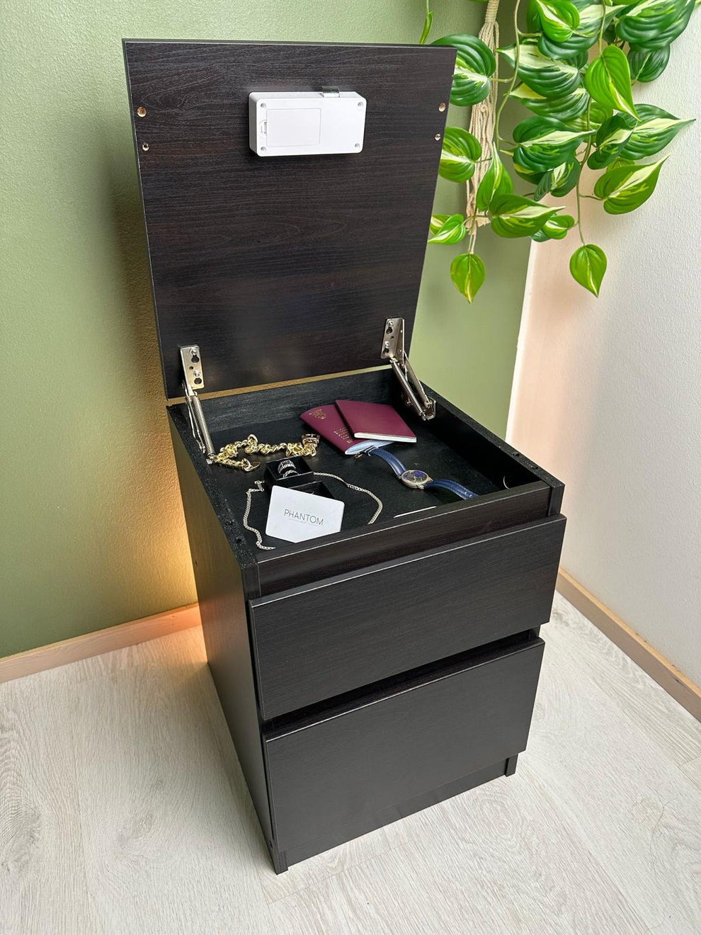 Hideable Chest Drawer